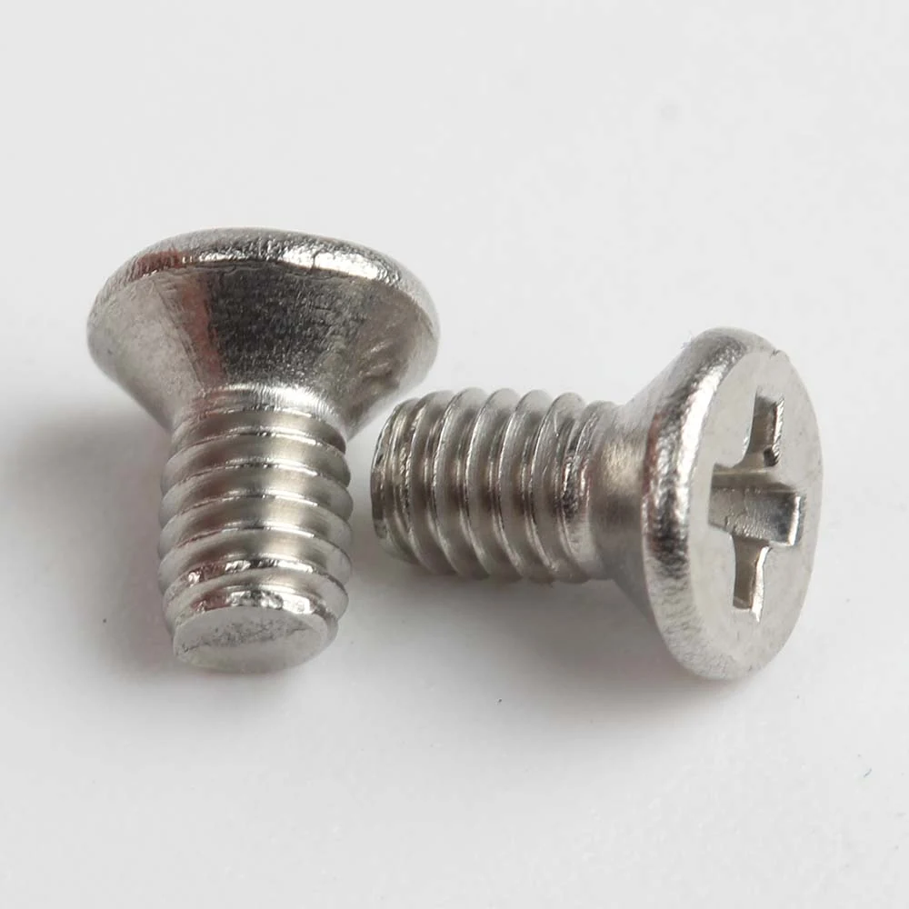 DIN 965 screws showing countersunk head profiles and Phillips recesses
